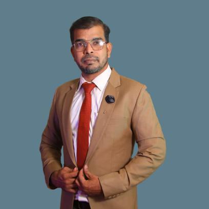 Founder and trainer of creative mind